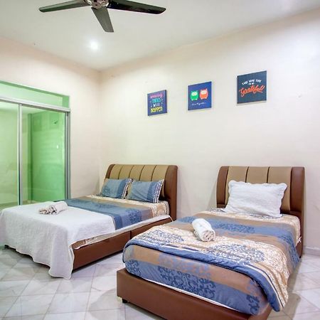 Gunung View Homestay 10 To 12 Pax Near Sunway Tambun ايبوه المظهر الخارجي الصورة