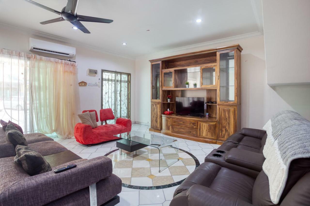 Gunung View Homestay 10 To 12 Pax Near Sunway Tambun ايبوه المظهر الخارجي الصورة