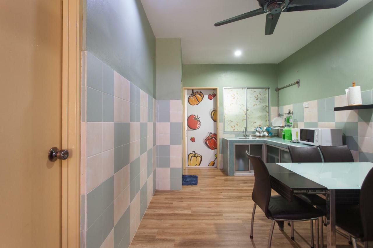 Gunung View Homestay 10 To 12 Pax Near Sunway Tambun ايبوه المظهر الخارجي الصورة