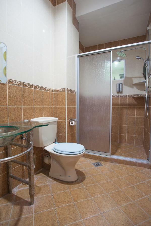 Gunung View Homestay 10 To 12 Pax Near Sunway Tambun ايبوه المظهر الخارجي الصورة